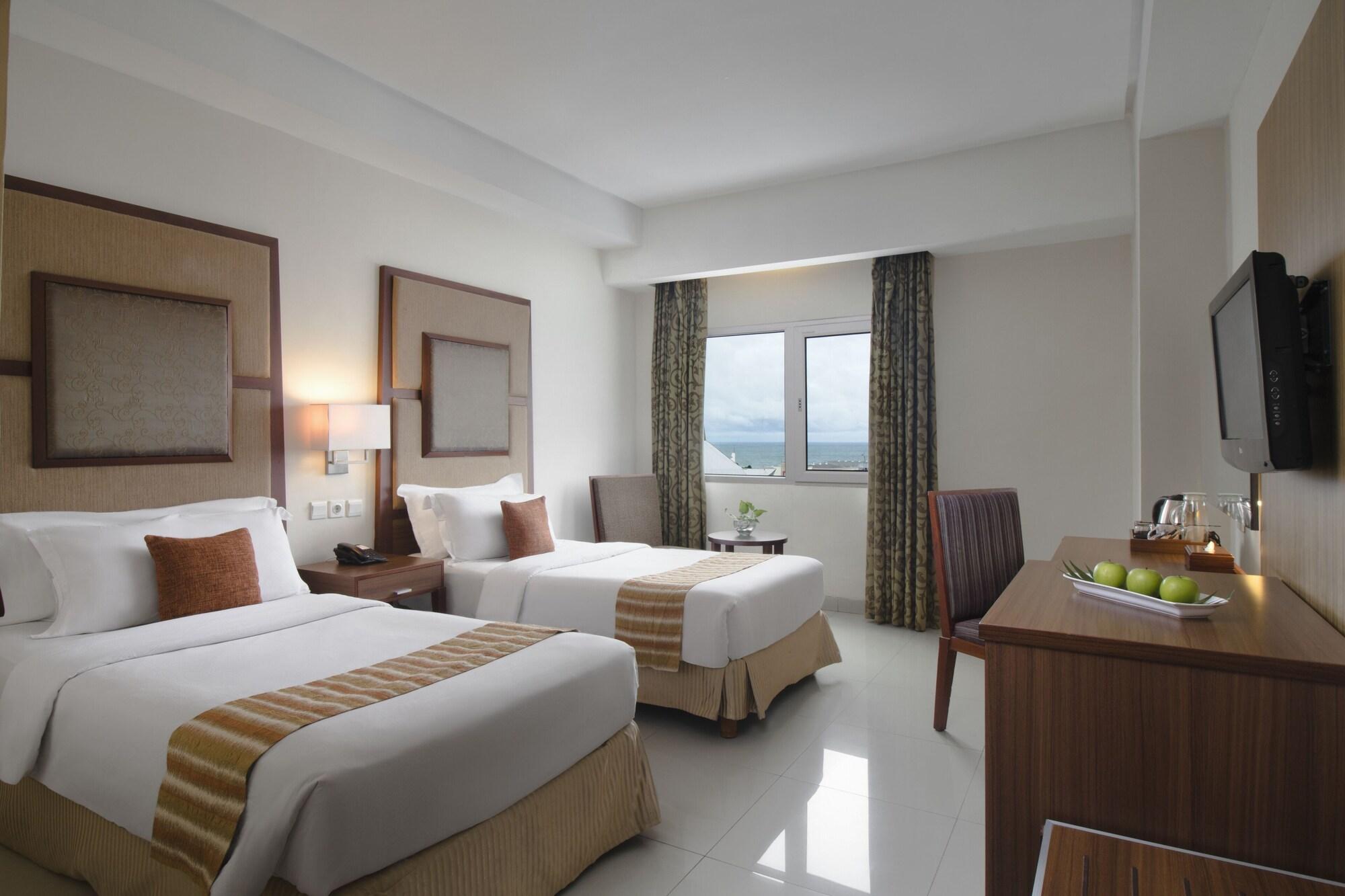 Aston Manado Hotel Buitenkant foto