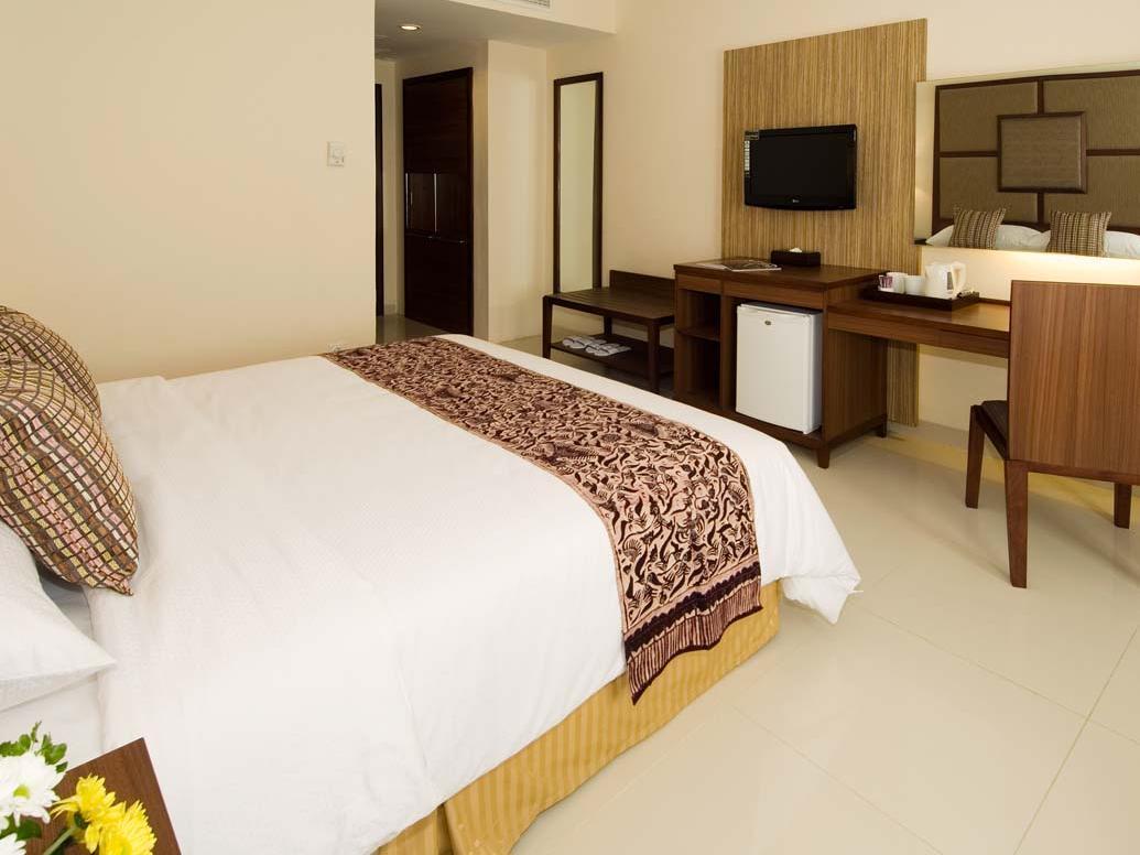 Aston Manado Hotel Buitenkant foto